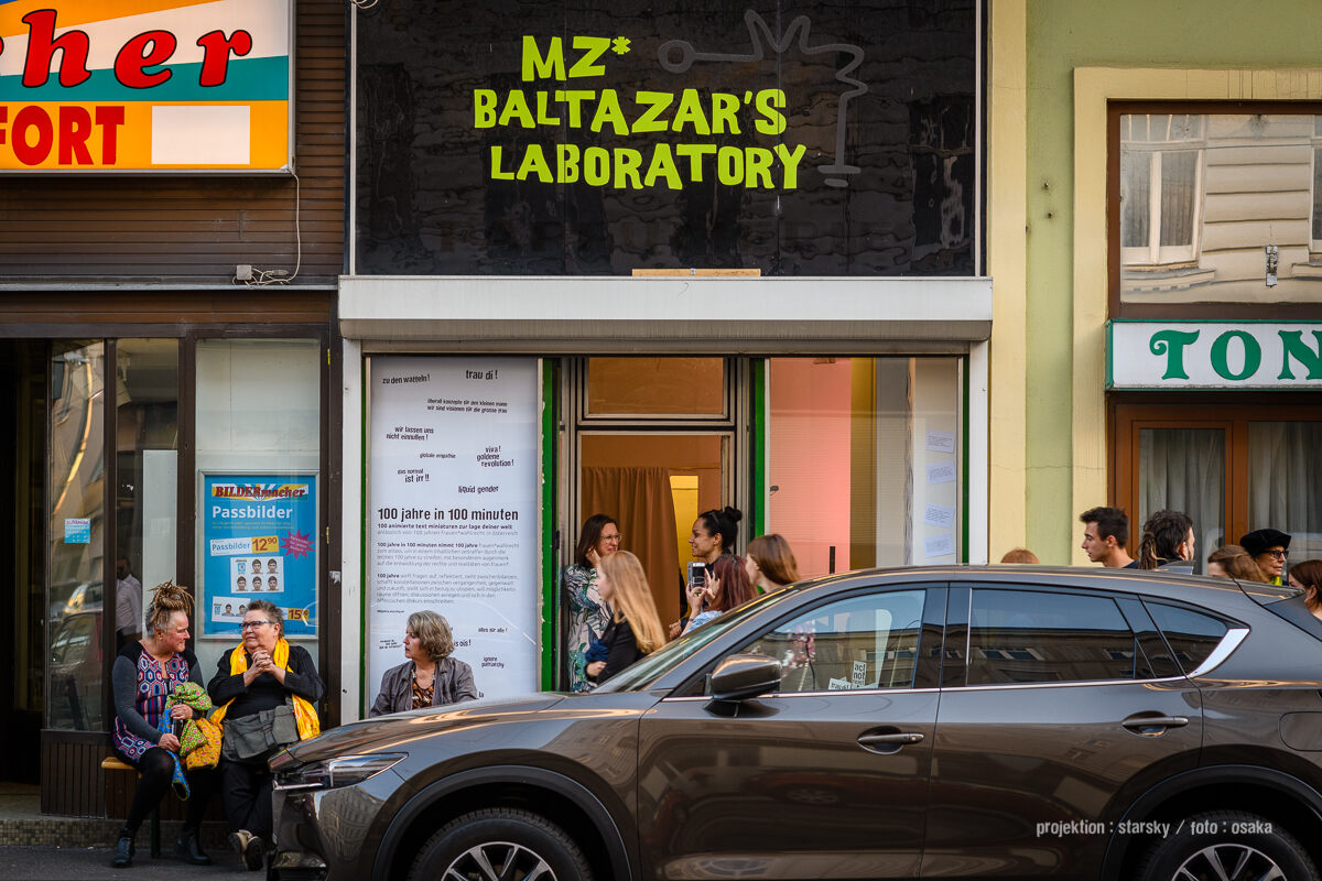 100 jahre in 100 minuten : facts fakes fragen : installation